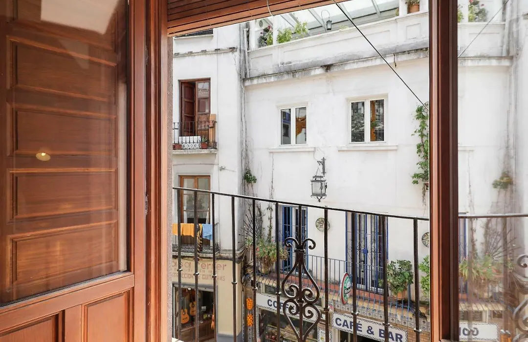 Urban Suites Granada-1