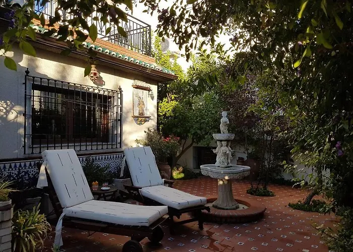 Casa con jardín GRANADA, fácil aparcamiento calle